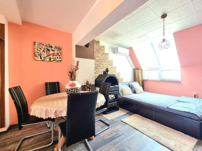 Sea Star to the Sea Garden-Studio