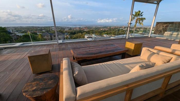 Uluviu Villa Bali