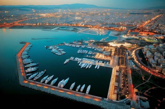 Luxurious apt in the Athenian Riviera