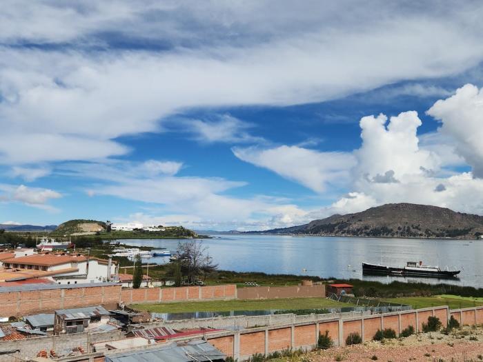 Dúplex Turístico con vista al Lago en Puno, Perú