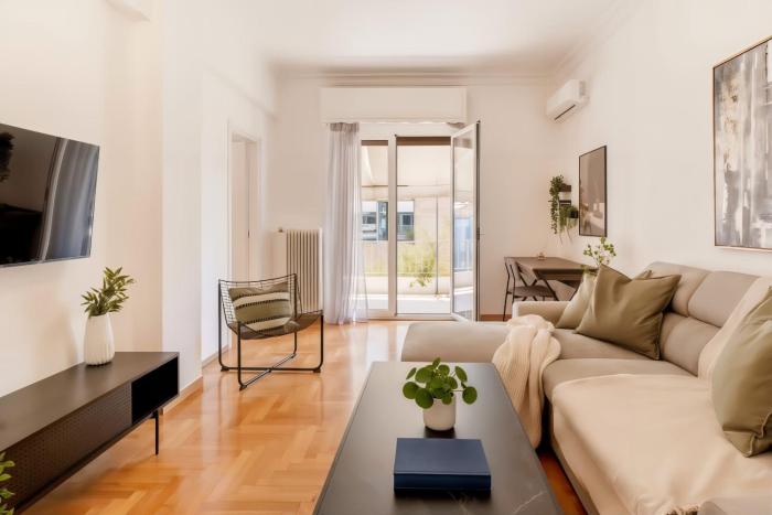 The City Light Escape - 3bd Apt close to metro