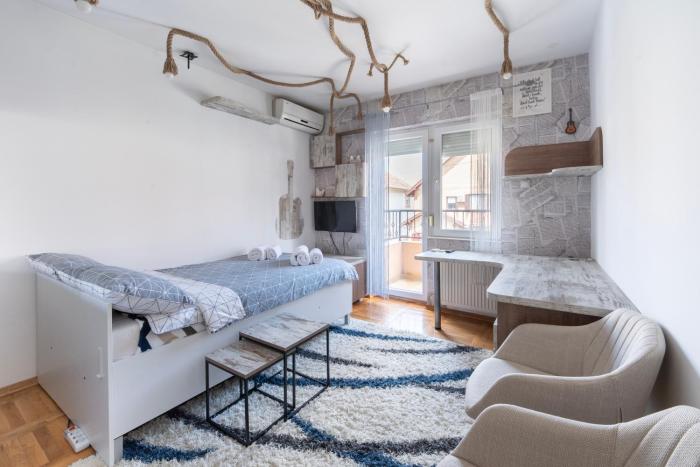 MM APARTMAN private parking