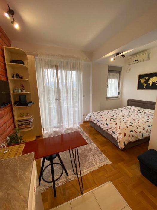 Studio 369