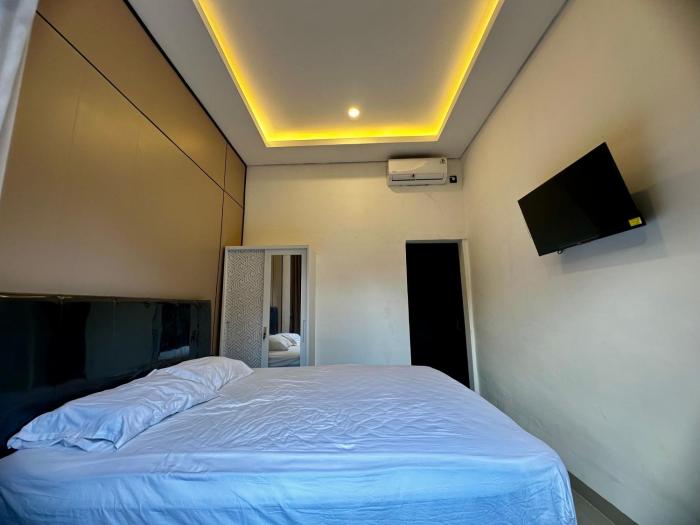 Tri Maha Guest House