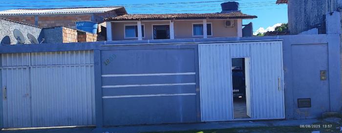Casa Completa com Estacionamento Privativo Ideal para Famílias e Grupos