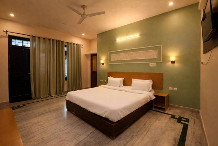 Heritage Inn
