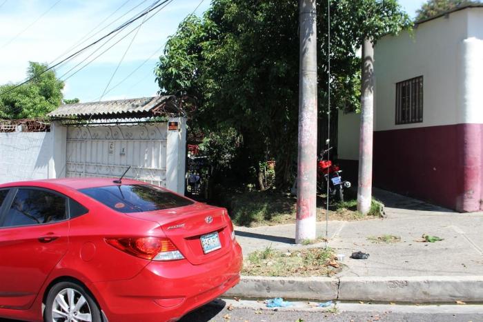 3BR house with parking,