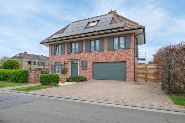 Amazing villa for 8 in Bredene