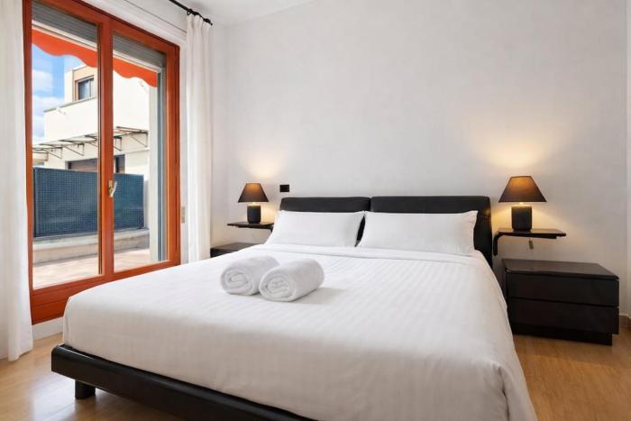 Xenia - 3 rooms apt at Corso Matteotti 28