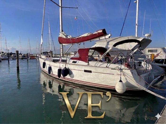 VE Luxuryacht for exclusive use near the Biennale