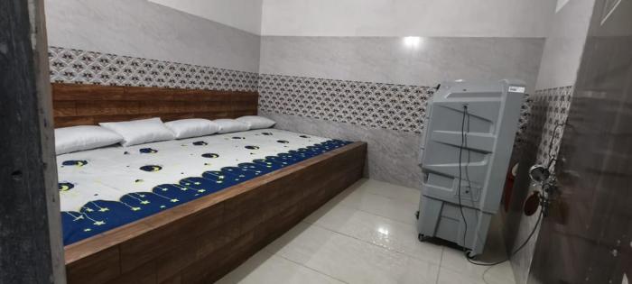 Sehrawat Guest House