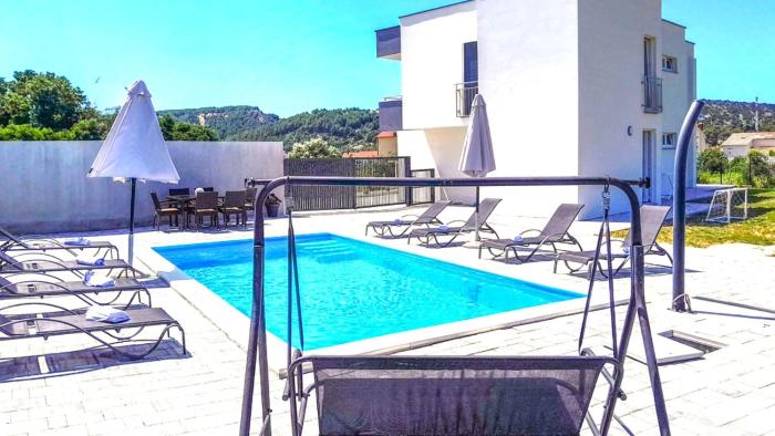 Villa Rab Paradise pool by Villas Guide