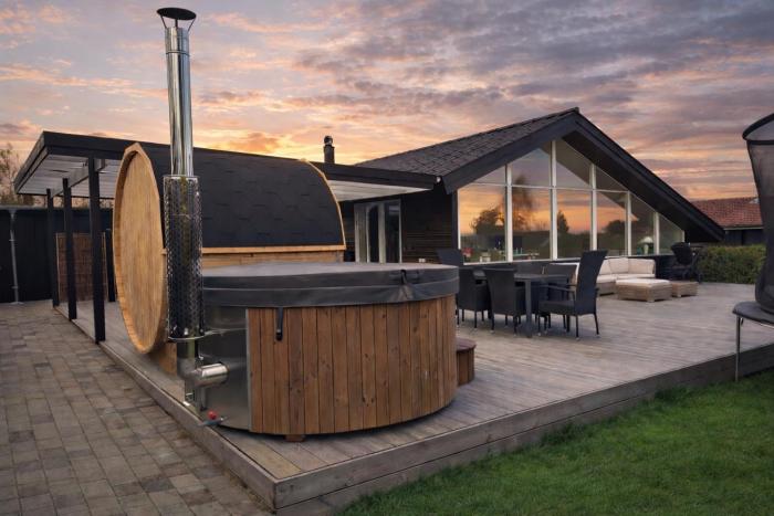 Fjordside Holiday Home with Hot Tub & Sauna