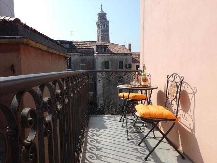 Breakfast at San Maurizios