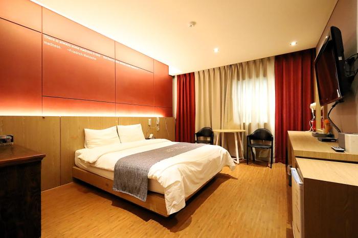 Ingye Joy Hotel
