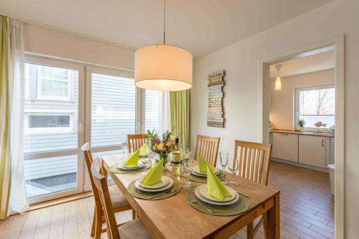 SEASIDE APARTMENTS - MOSSY GREEN