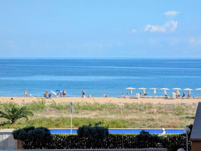 Puerto Marino by Edeal HOMES