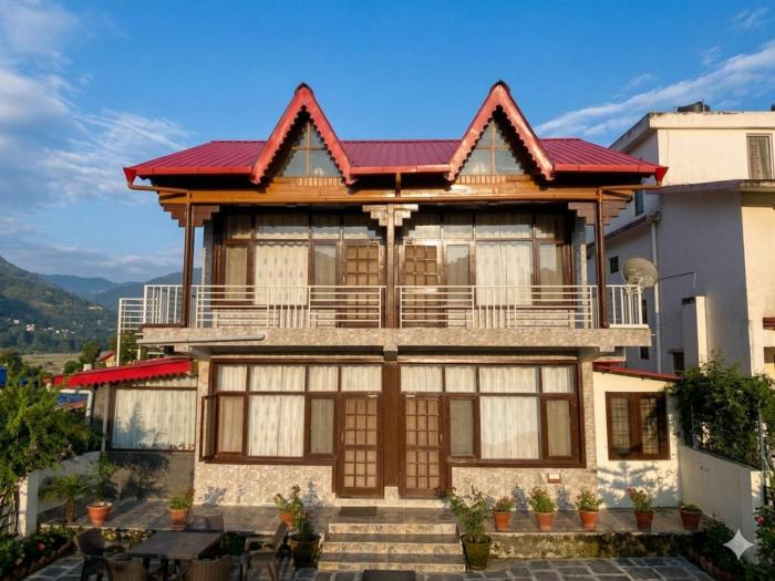 StayVista at The Himalaya Escapes with BBQ & Bonfire
