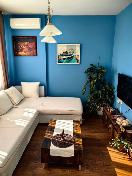 Top location near the Center!