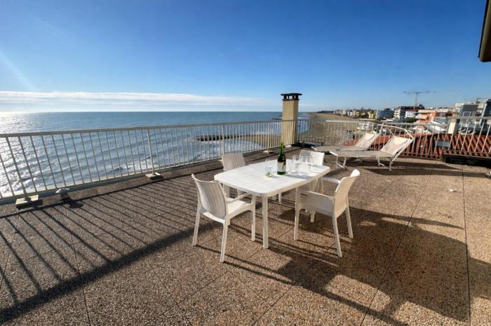 ATTIC PARADISE Big Terrace on the Sea - AGENZIA COCAL