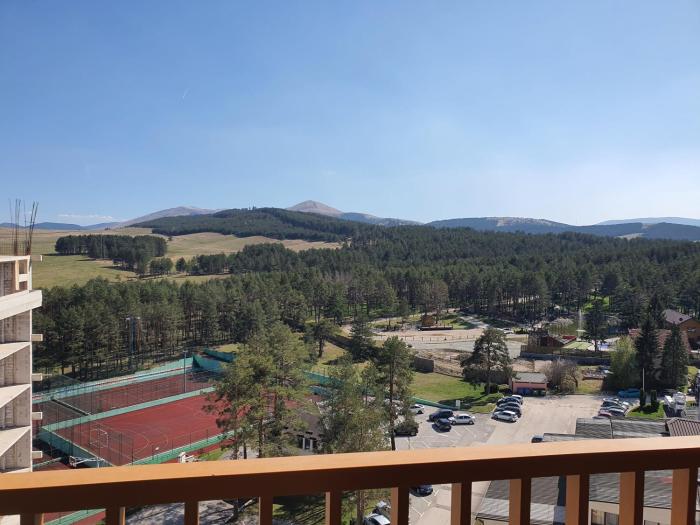 Zlatibor Royal View panoramski pogled garaža
