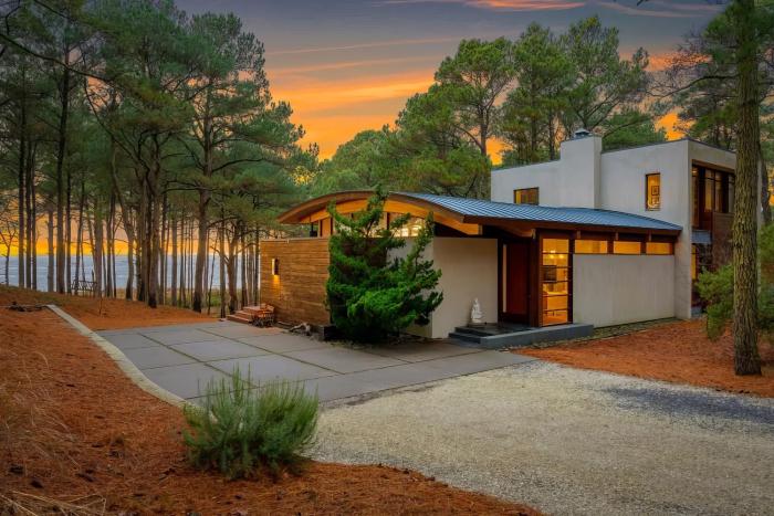 Cape Charles - Beach Access & Hot Tub