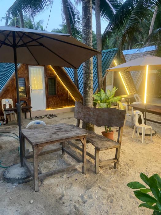 Sea Breeze Lodge