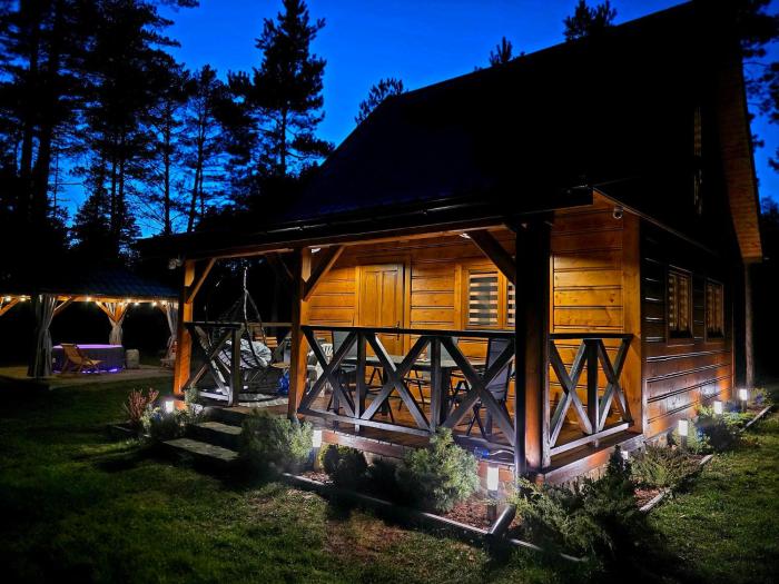 Zacisze na Jurze - Leśny Domek z kominkiem i jakuzzi