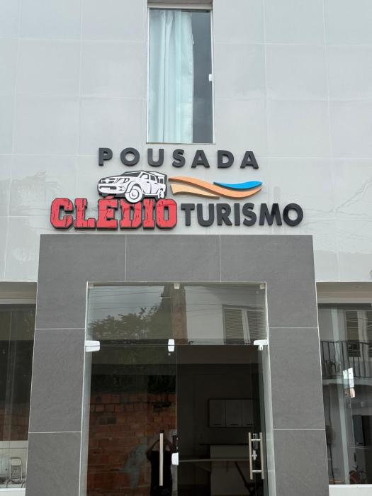 POUSADA E AGENCIA CLEDIO TURISMO
