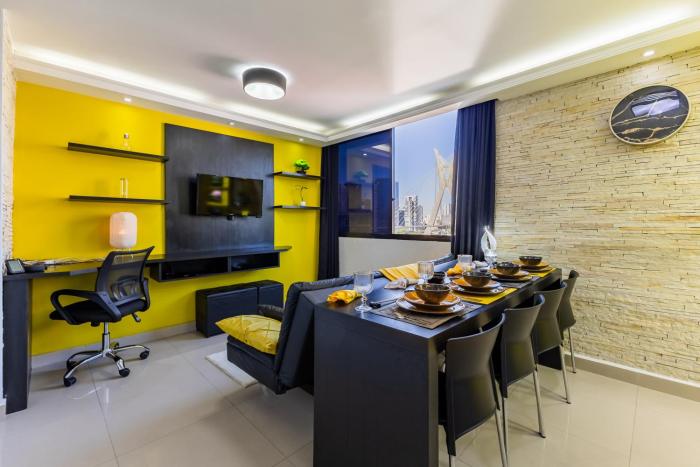 Triplex Moderno no Morumbi com Vista para a Ponte Estaiada