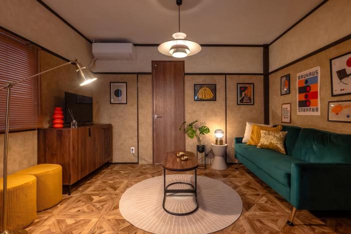 9 Minute Walk from Shin Osaka Station 4Beds Entire Building for Rent Quiet Residential Area