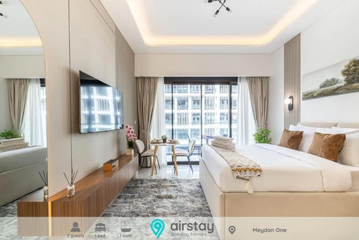 Airstay - Bright Studio in Meydan - Azizi 67 - Monthly Offer Available!