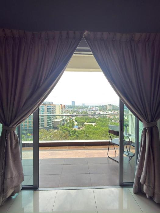 RR 3 Bedroom THE LOFT IMAGO MALL