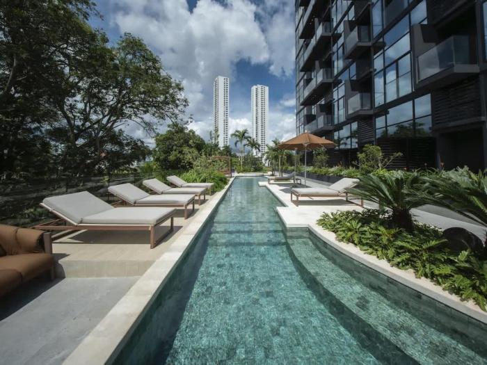 Elegant loft Pool Gym and Workspaces