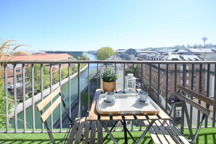 Canal View Pantin