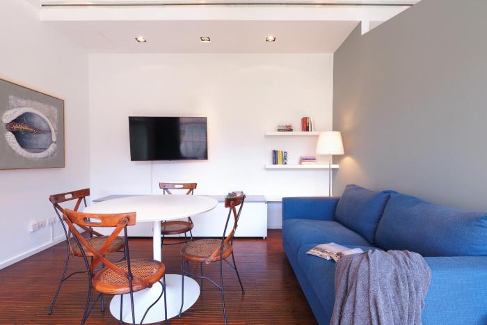 Contempora - Apartment for 4 People with Terrace - Close to Policlinico and Tribunale