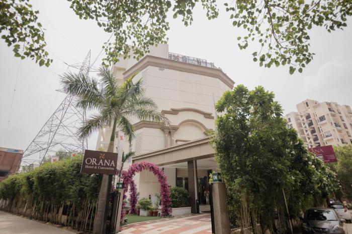 Orana Hotel & Convention