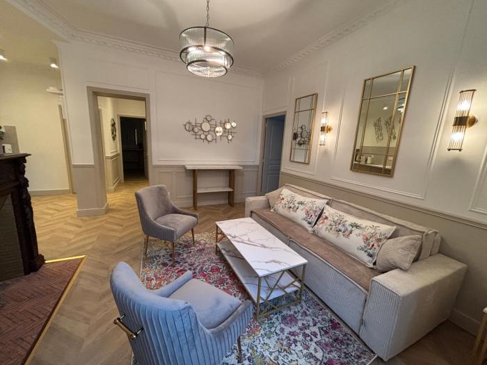 SUITE TOURVILLE Tour Eiffel