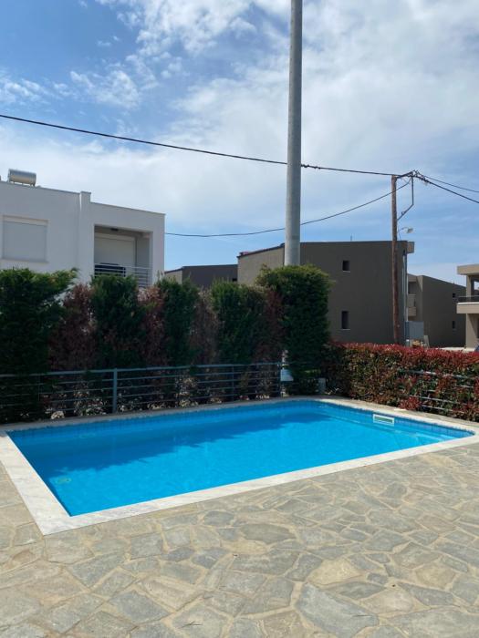 Danai Apartment with pool, for up to 6 guest