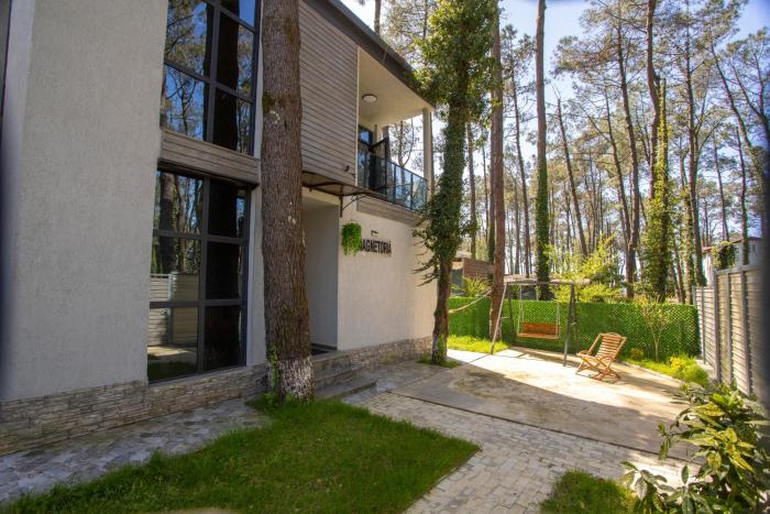 Magnetoria 3 BR House in pine forest - 3 mins to the sea