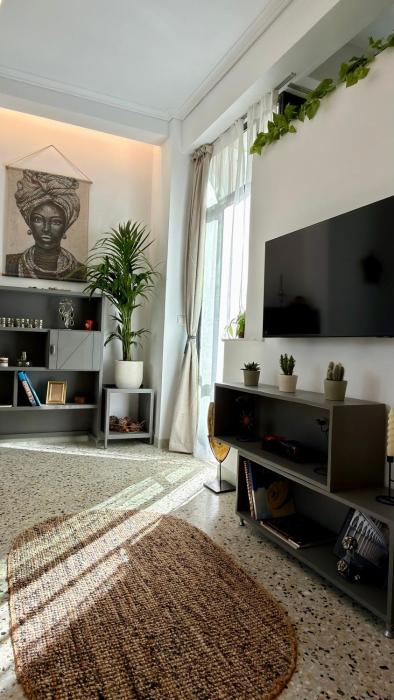 Athens Center Apartment near Metro & Attractions