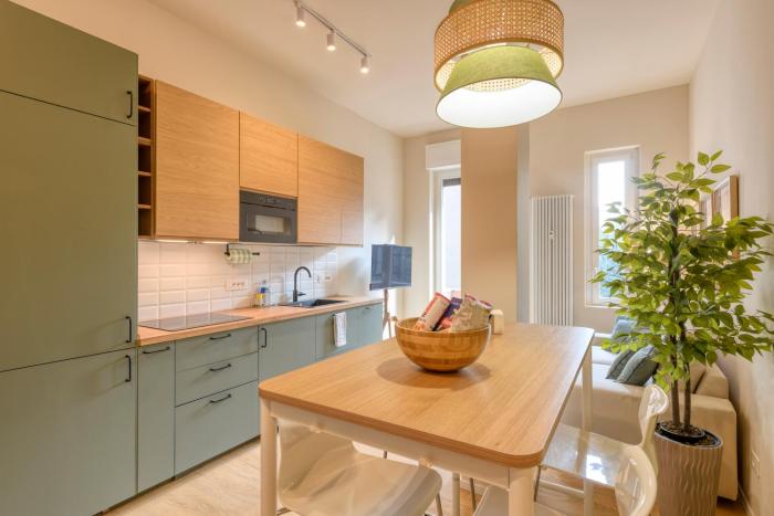Giro 52 - 2 bedroom Apartament, close to San Siro, Fiera and 10 min metro to Duomo