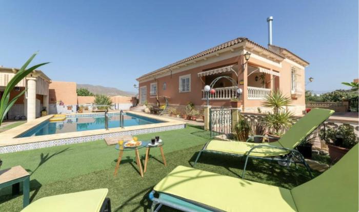 Villa Mansa