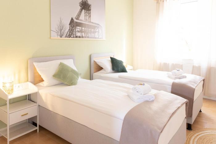 Modernes Apartment am Park ruhig, komfortabel, Handtücher, Bettwäsche, MagentaTV