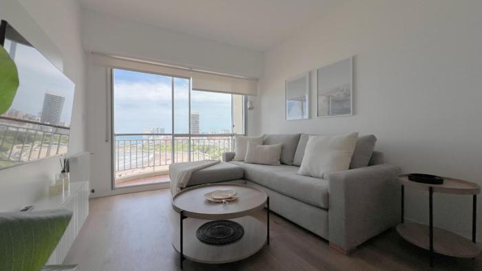 Depto Gustavo - Depto para 2 PAX con vista al mar en Playa Varese con cochera - Hola Sur
