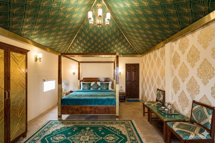 Moment Gest House Sam