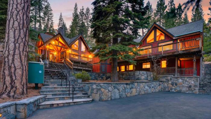 Grand Elk Chalet by AvantStay