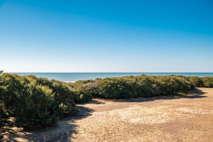 Castaway by Oak Island Accommodations