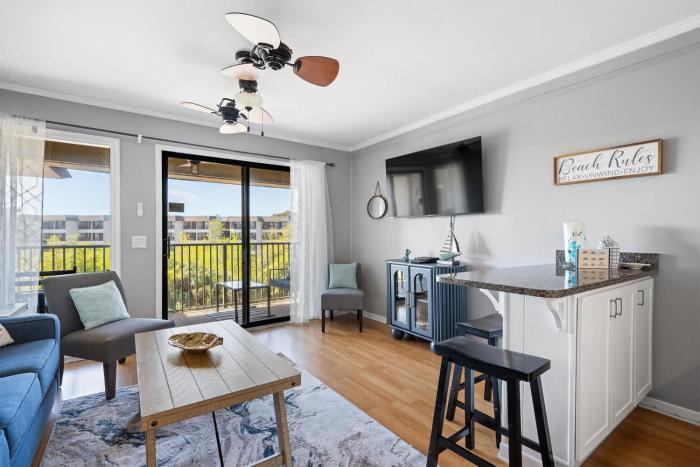 New Listing - Spring Discounts Beach View Condo