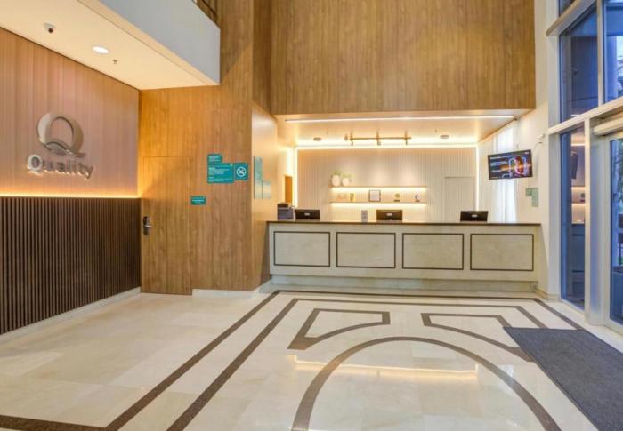 TJ STAY OSCAR FREIRE - dentro do Hotel Quality Suites com ESTACIONAMENTO GRATUITO